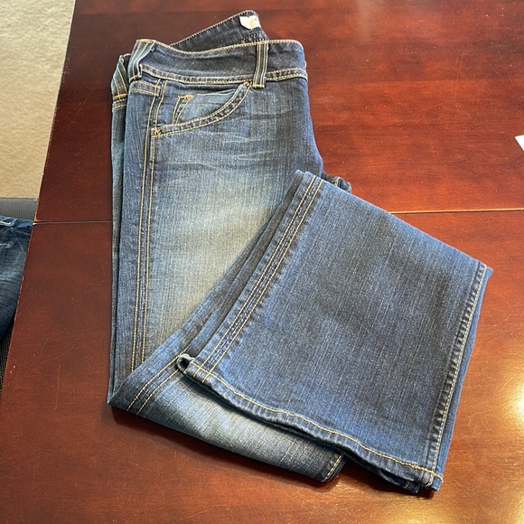 Hudson jeans. - Picture 3 of 4